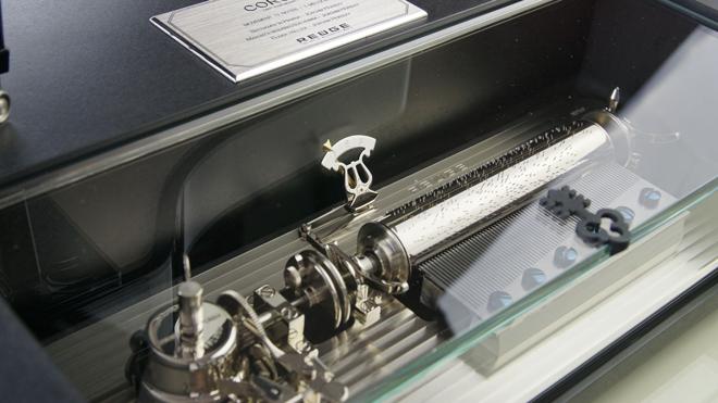 El nuevo clásico renovado, presentado en una caja de música de Reuge